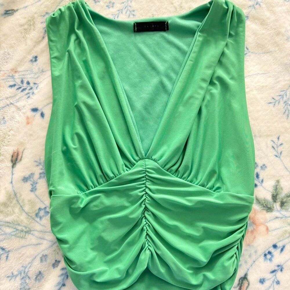 Cute green deep v and ruched sides crop top for going out